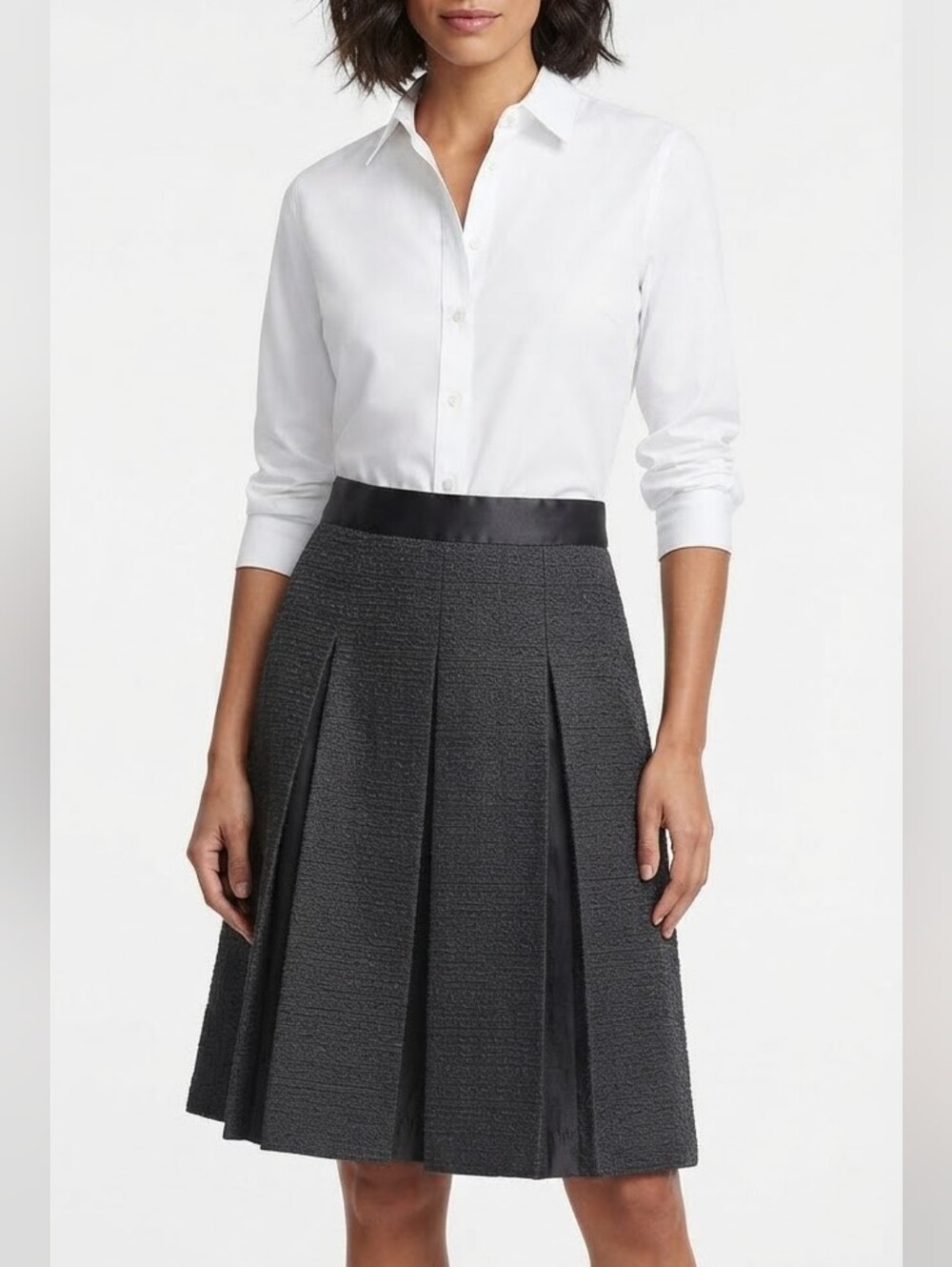 Mario Serrani Italy Black Textured Pleated A-Line Skirt Size 2